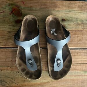 Birkenstock Gizeh thong strap sandals
